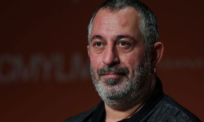 Cem Yılmaz'ın Evinde Yangın Çıktı
