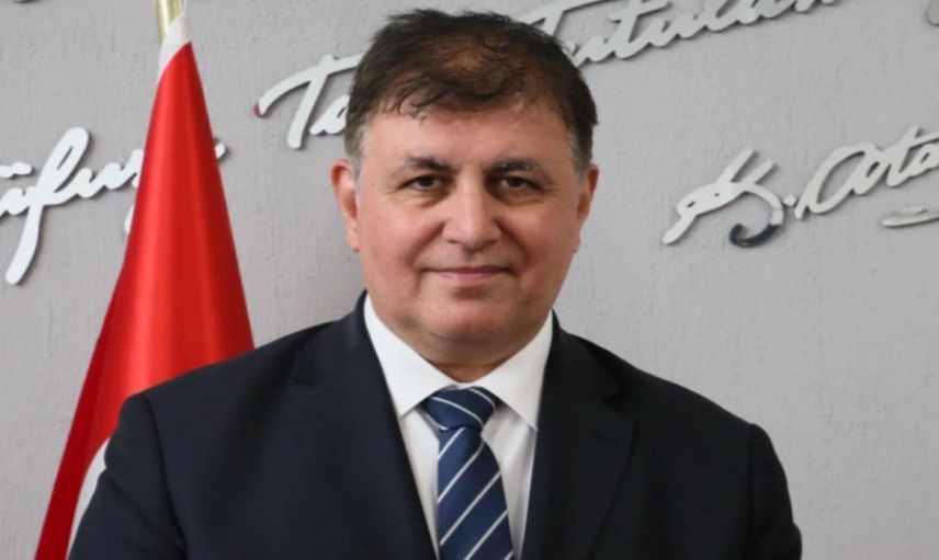 Cemil Tugay kimdir, nereli ve kaç yaşında? CHP İzmir Büyükşehir Belediye Başkan adayı Cemil Tugay hangi görevlerde bulundu? Cemil Tugay hayatı ve biyografisi