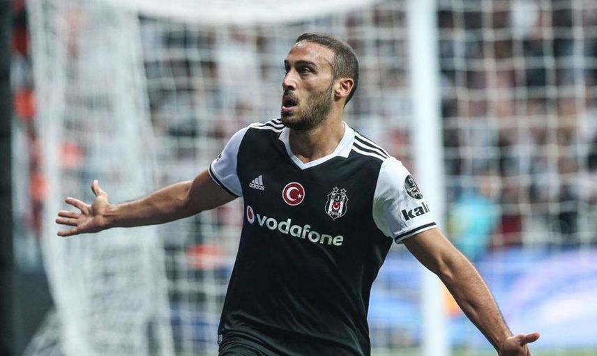 Cenk Tosun yeniden Beşiktaş formasını terletecek! Siyah beyazlılar oyuncu ile anlaşmaya vardı