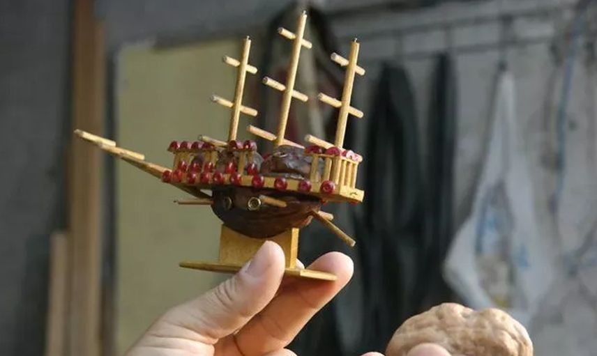 Ceviz Kabuğundan Minyatür Gemi Yapıyor: Hazırlaması 4 Gün Sürüyor