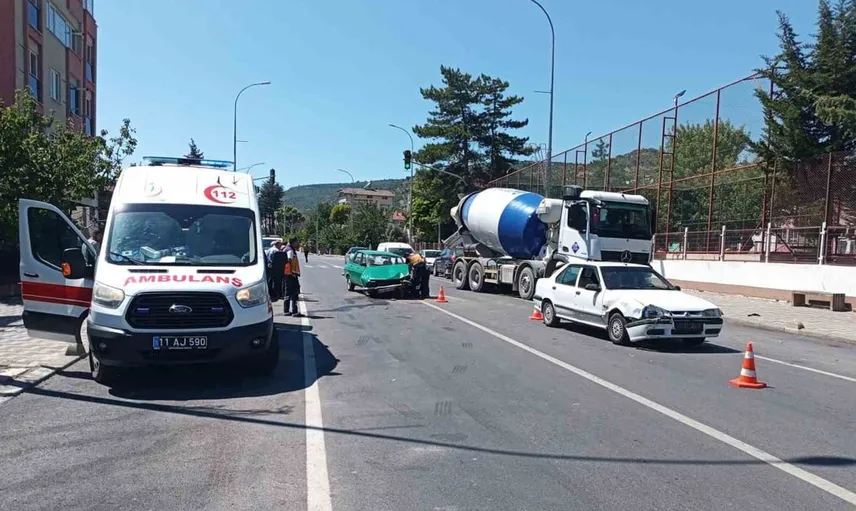 Bilecik'te otomobil kazasında bir kişi yaralandı