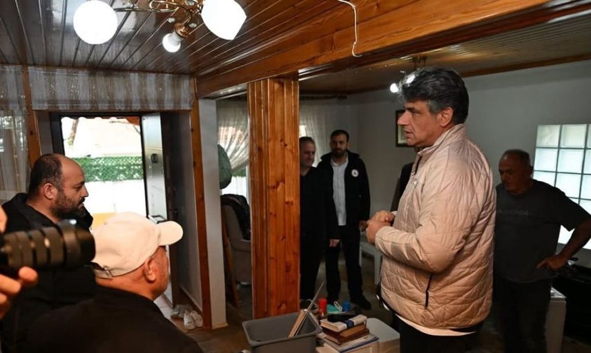 Kartepe'de şiddetli yağışların ardından zarar gören vatandaşlara destek ziyareti