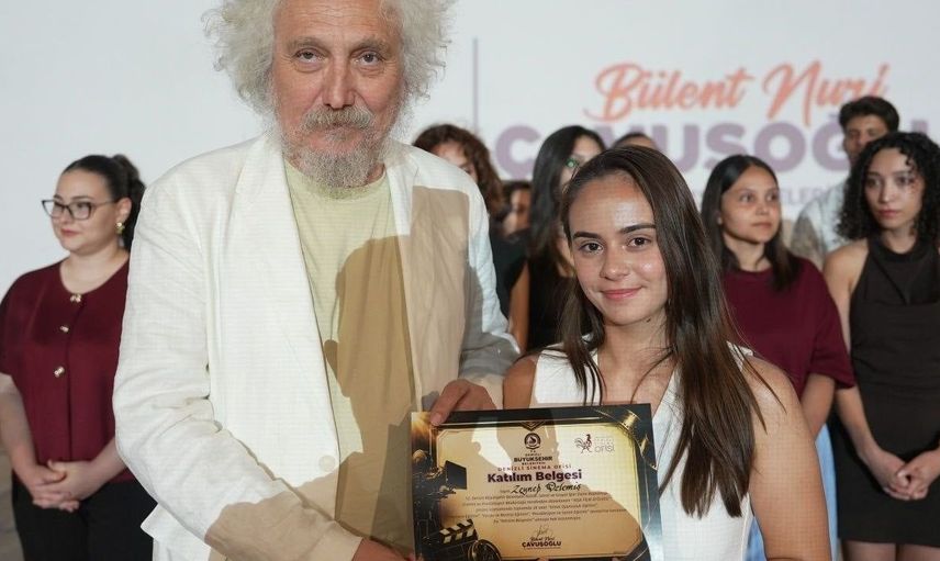 Denizli Büyükşehir’in yaz sinemalarında usta sanatçılar sinemaseverlerle buluştu