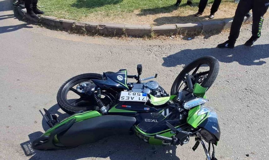Kırıkkale'de trafik kazası: motosiklet sürücüsü ağır yaralandı