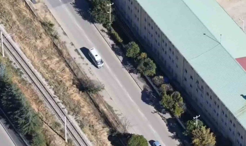 Dron ile tespit edilen sürücü, ara sokaklarda ceza ile karşılaştı