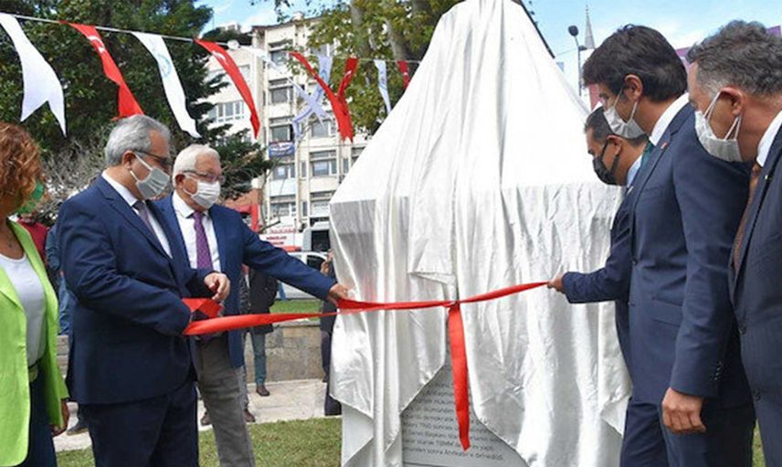 CHP Açılış Yapıyor! Hadi Örtünün Altında Ne Olduğunu Bilin