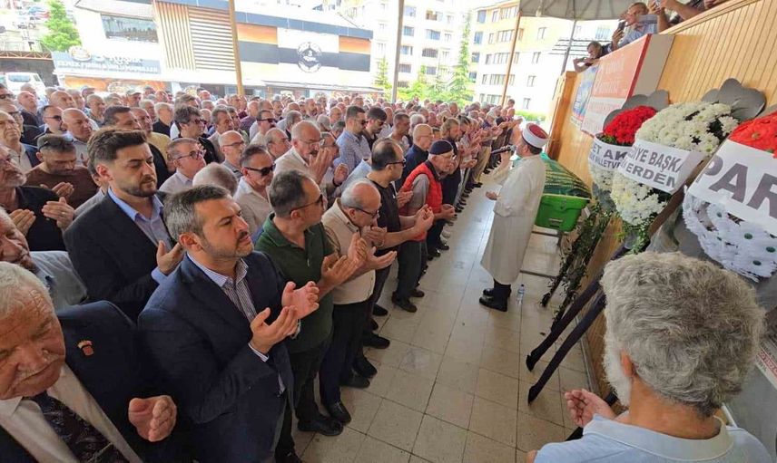 CHP Karabük İl Başkan Yardımcısı Mustafa Erten Son Yolculuğuna Uğurlandı
