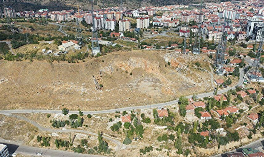 CHP'li Ankara Büyükşehir Belediyesi Heykel Yarışması Düzenliyor!
