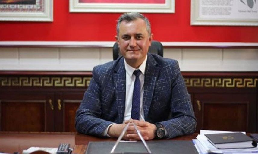 CHP'li Belediye Başkanı Alper Öner, AK Parti'ye Geçti