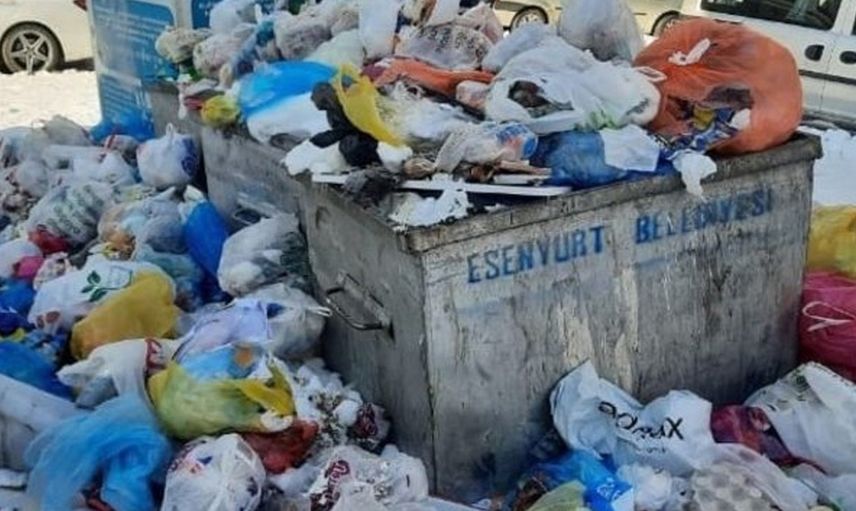 CHP'li Belediyelerde Çöp Rezaleti! Kötü Koku ve Görüntü Kirliliği Vatandaşları Çileden Çıkardı