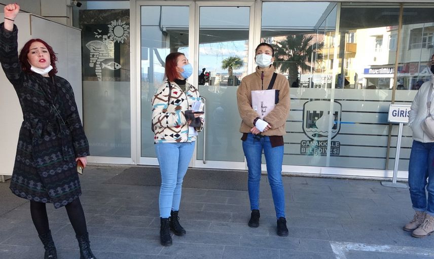 CHP'li Belediyenin Ulaşım Zammını Üniversite Öğrencileri Protesto Etti