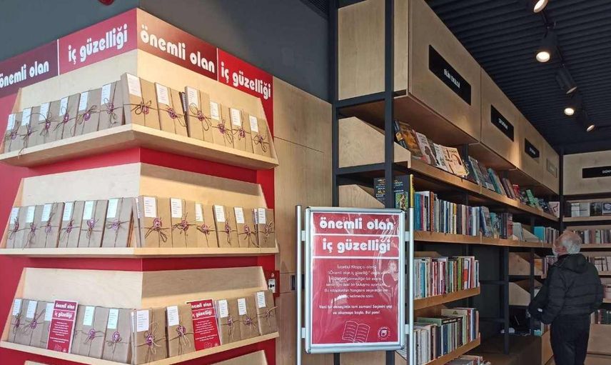Çıtır Çıtır Felsefe kitabı konusu nedir, ne anlatıyor? Çıtır Çıtır Felsefe kitabında cinsel taciz konusu var mı?