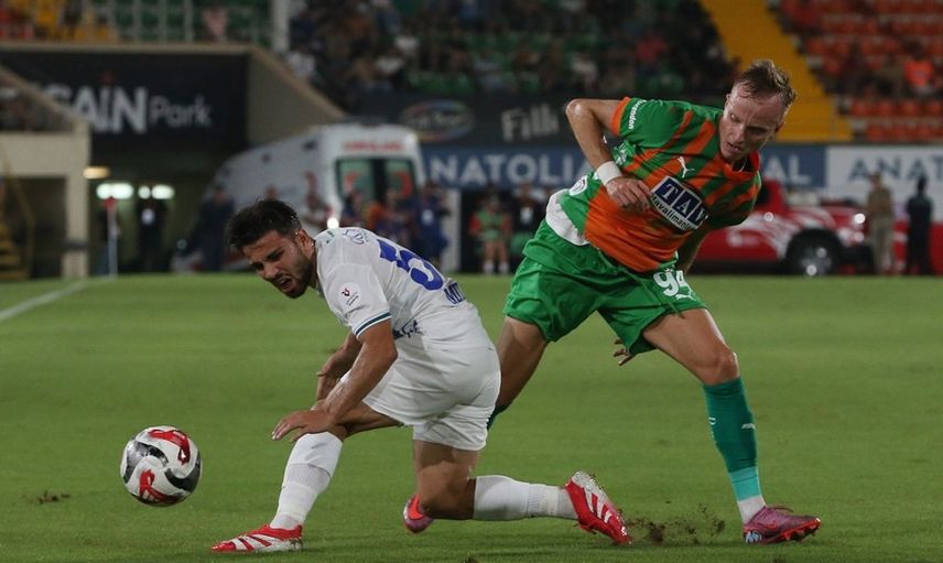 Corendon Alanyaspor ve Çaykur Rizespor Golsüz Berabere Kaldı
