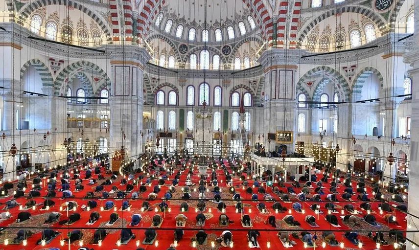Cuma Namazında Dikkat Edilmesi Gereken Hususlar Nelerdir?
