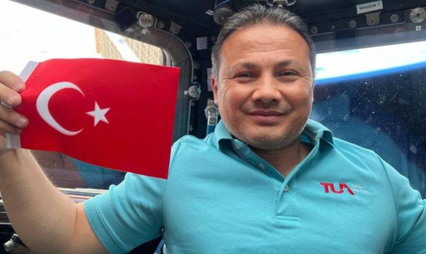 Cumhurbaşkanı Erdoğan Alper Gezeravcı ile telefonda görüştü: Gezeravcı sağlığı ile ilgili soruyu yanıtladı
