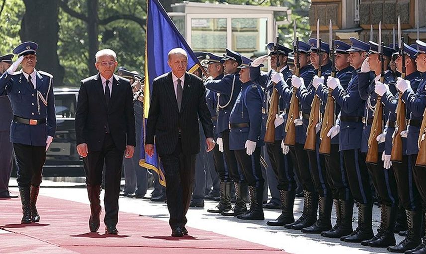 Cumhurbaşkanı Erdoğan, Bosna Hersek'te resmi törenle karşılandı!