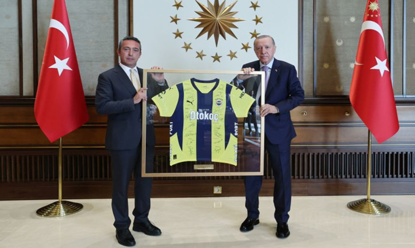 Cumhurbaşkanı Erdoğan, Fenerbahçe Başkanı Ali Koç'u Külliye'de Kabul Etti