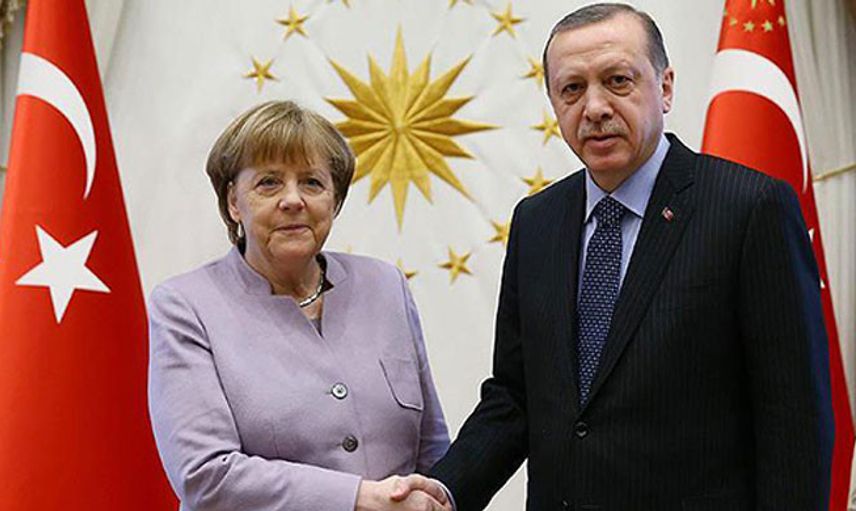 Cumhurbaşkanı Erdoğan, Merkel İle Görüşme Gerçekleştirdi