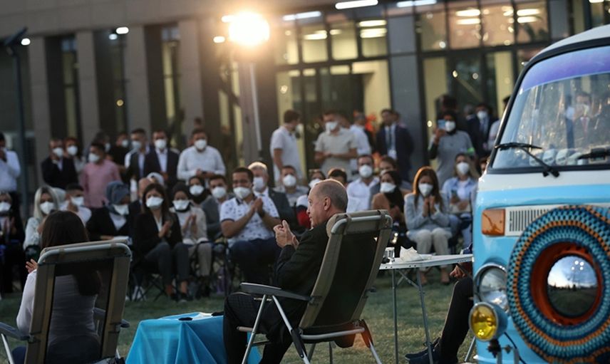 Cumhurbaşkanı Erdoğan Mersin'de Gençlerle Buluştu