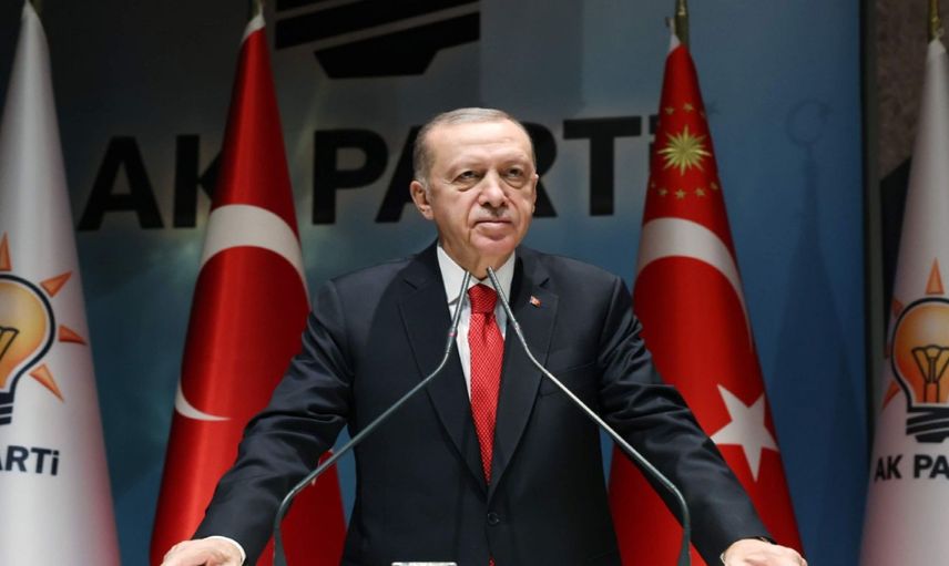 Cumhurbaşkanı Erdoğan partililere teker teker açıkladı: AK Parti’de yeni vizyon belirlendi