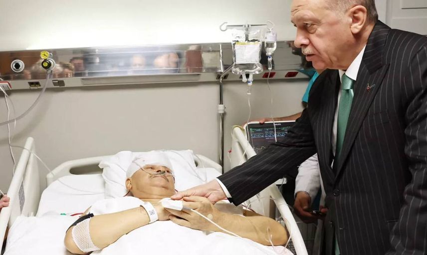 Cumhurbaşkanı Erdoğan rica etti: Ameliyatı ilk yüz naklini yapan doktor gerçekleştirdi