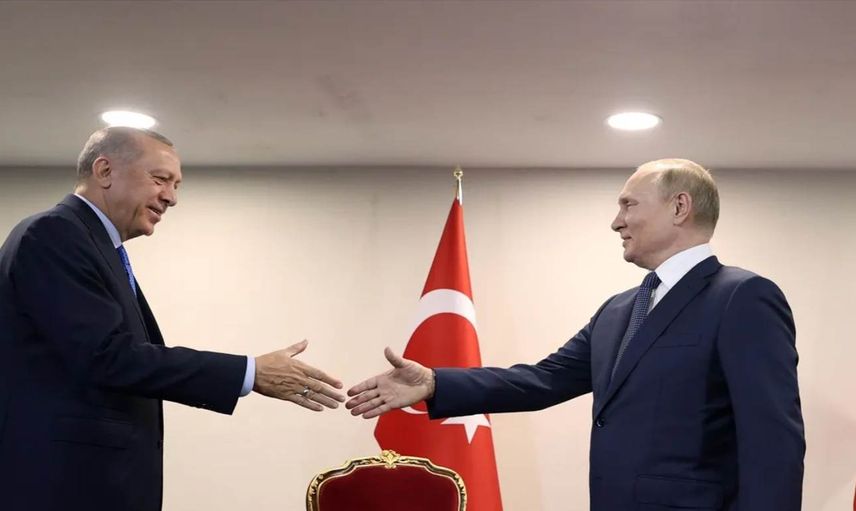 Cumhurbaşkanı Erdoğan rövanşı aldı: Putin Erdoğan’ı ayakta bekledi