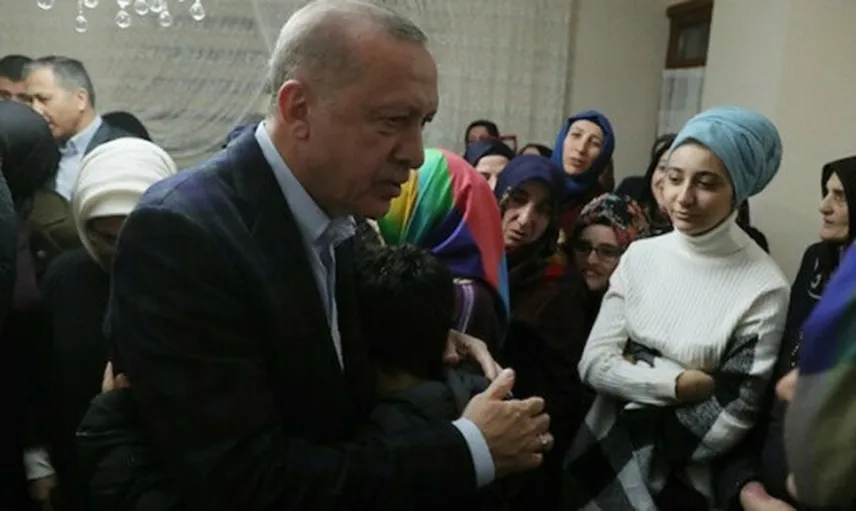 Cumhurbaşkanı Erdoğan'dan İdlib Şehidi Emre Baysal'ın Evine Taziye Ziyareti