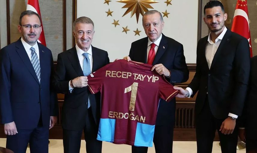Cumhurbaşkanı Recep Tayyip Erdoğan, Trabzonspor yönetimini kabul etti!
