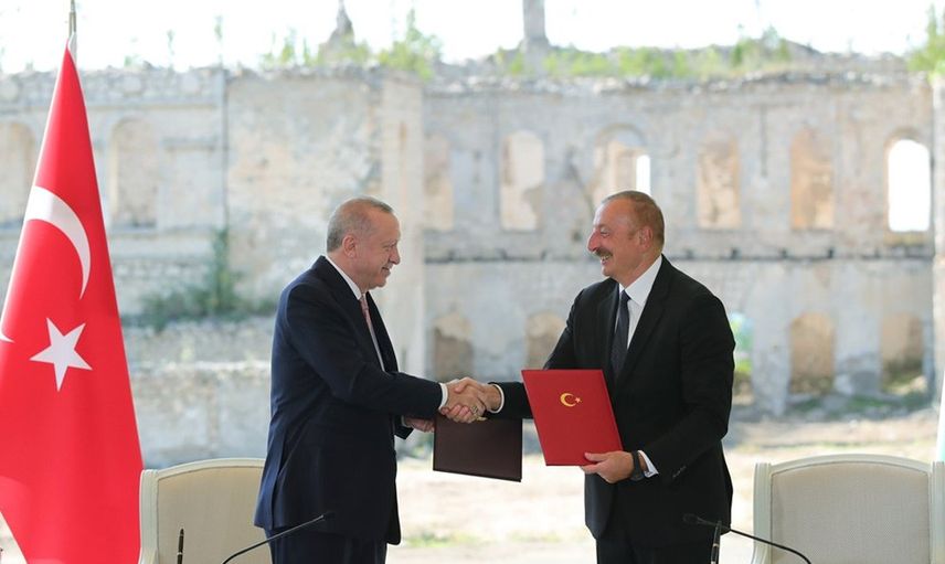 Cumhurbaşkanı Recep Tayyip Erdoğan ve İlham Aliyev, Şuşa Beyannamesi'ni İmzaladı