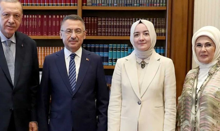 Cumhurbaşkanı Yardımcısı Fuat Oktay ile Hümeyra Şahin dünyaevine giriyor ! Nişan yüzüklerini Başkan Erdoğan ve Emine Erdoğan taktı