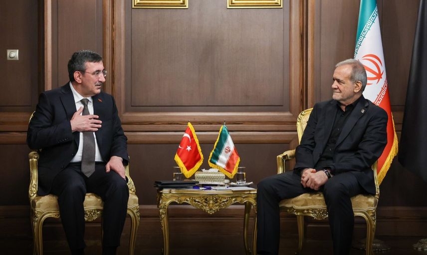 Cumhurbaşkanı Yardımcısı Yılmaz, İran Cumhurbaşkanı Pezeşkiyan ile Tahran’da bir araya geldi