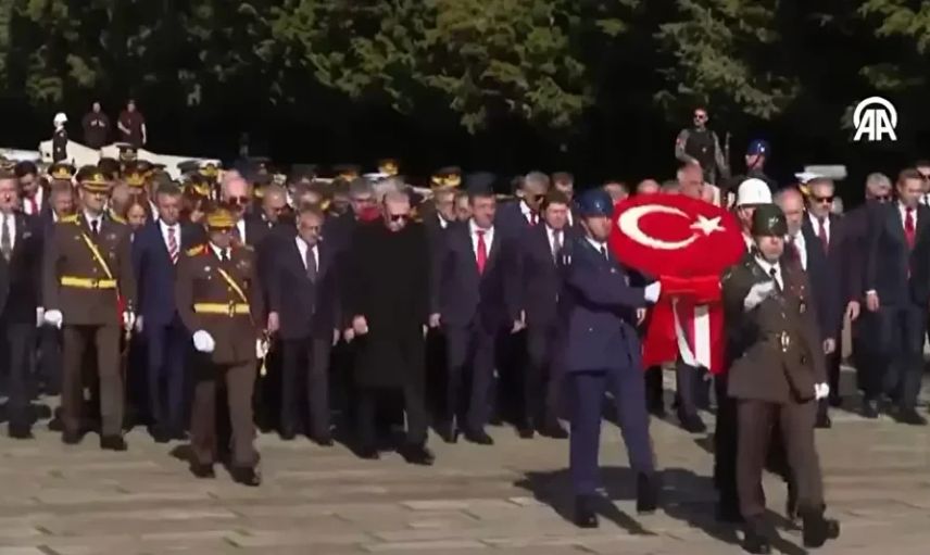 Cumhuriyet 102 yaşında! Erdoğan: “Büyük ve güçlü Türkiye’yi evlatlarımıza emanet edeceğiz”
