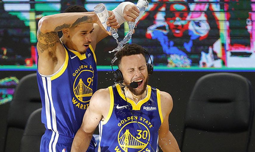 Curry Dün Gece NBA'de Rekorlar Kırdı