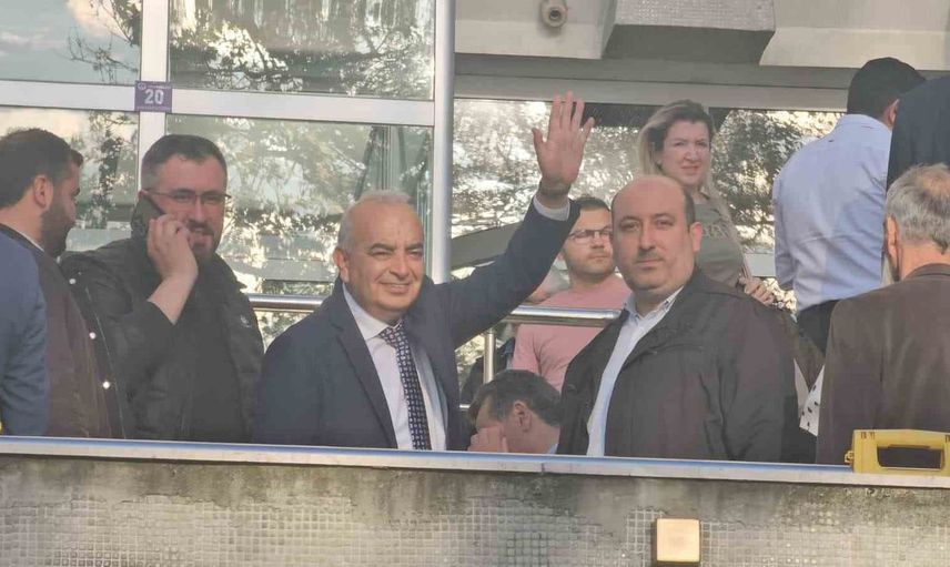 Devrek Belediyesi'ndeki yolsuzluk davasında sanıklar hakim karşısında