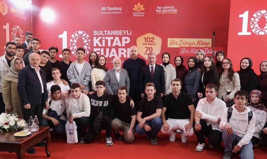 Sultanbeyli kitap fuarında güçlü nesil vurgusu: Bilal Erdoğan'dan eğitim ve toplum mesajı