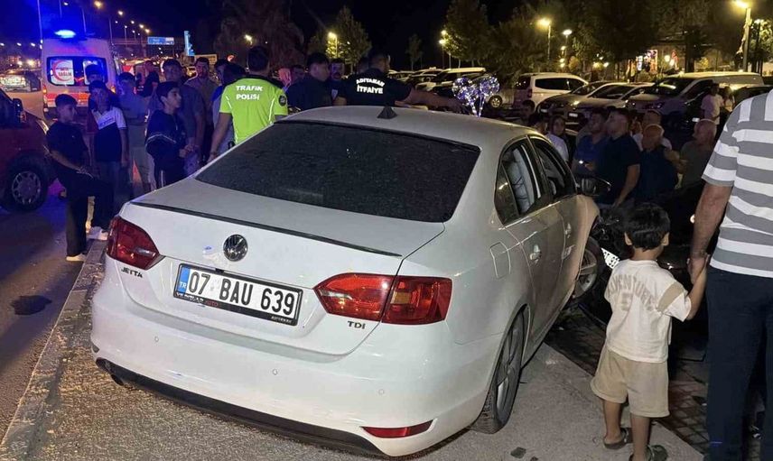 Adıyaman'da kontrolden çıkan otomobilin yol açtığı kaza: 5 yaralı