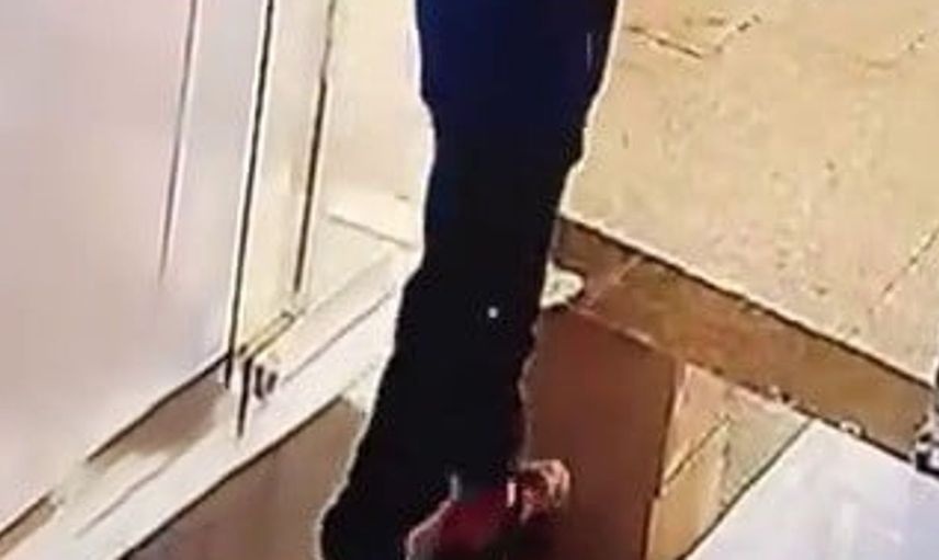 İnegöl'de telefon hırsızı güvenlik kamerasına yakalandı