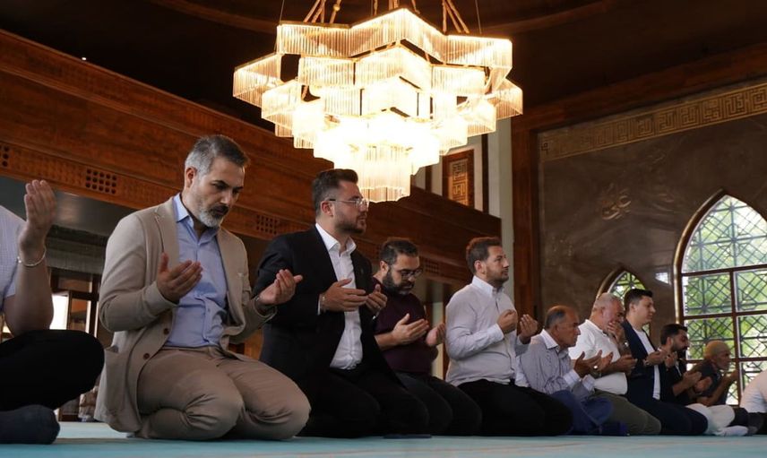Kayseri il başkanı, 25 yıllık davaya hizmet edenleri andı