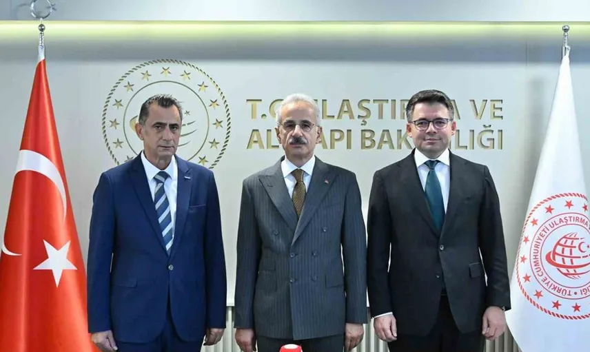 Türkiye'nin ilk yerli elektrikli lokomotifi E5000 Avrupa standartlarını geçti