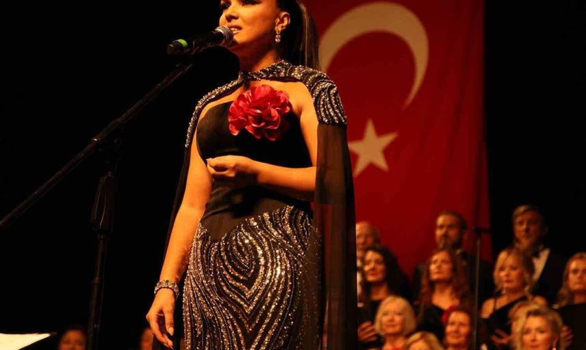 Cumhuriyet Bayramı coşkusu Nilüfer'de müzikle kutlandı