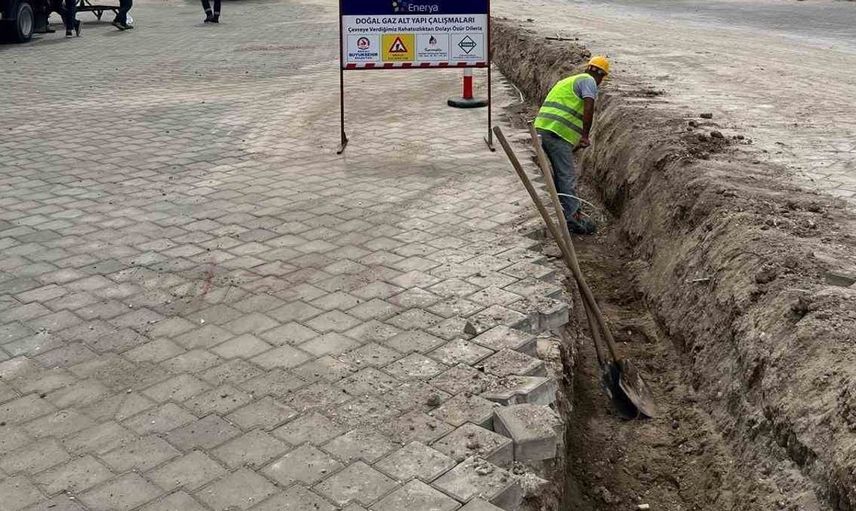 Karahayıt'ta doğal gaz altyapı projesine ilk adım atıldı