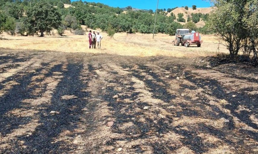 Hisarcık'ta hızlı müdahale ile anız yangını kontrol altına alındı