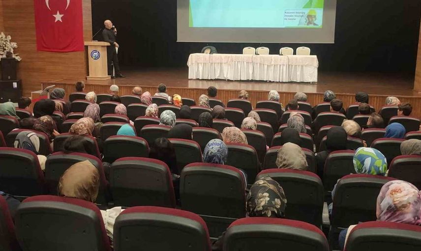 Vezirköprü belediyesinde 160 çalışana iş sağlığı ve güvenliği eğitimi verildi