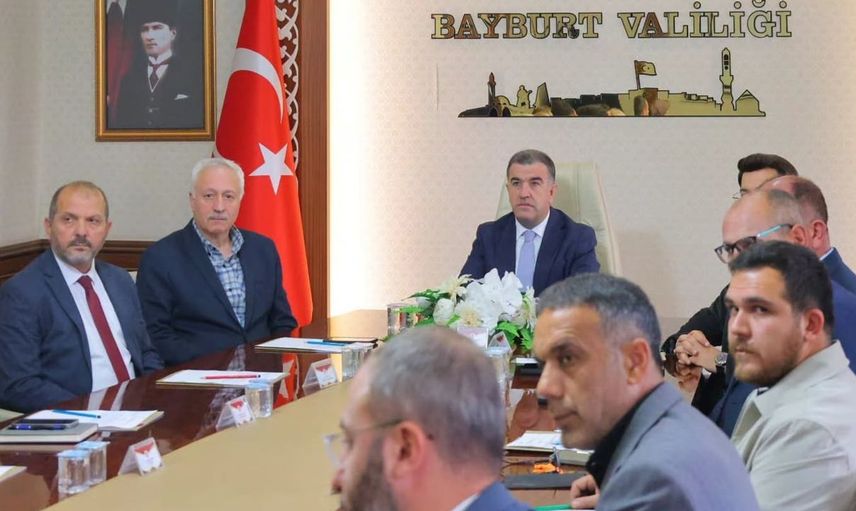 Bayburt'un turizm potansiyeli toplantıda masaya yatırıldı