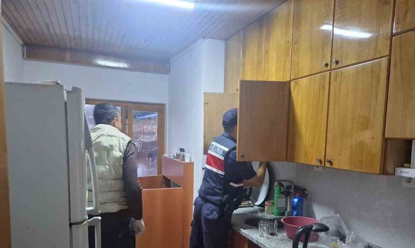 Burdur merkezli geniş çaplı bahis operasyonu: 11 kişi gözaltında, 3 kişi aranıyor