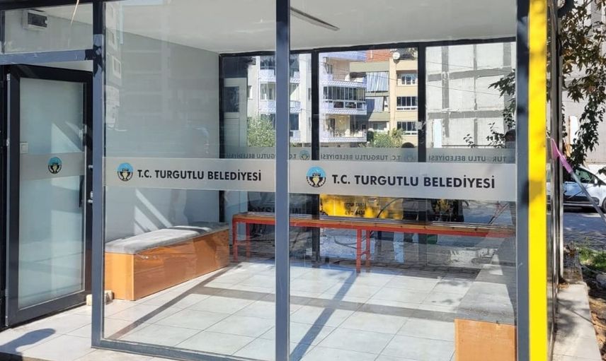 Turgutlu'daki servis duraklarının temizliği için vatandaşlardan destek istendi