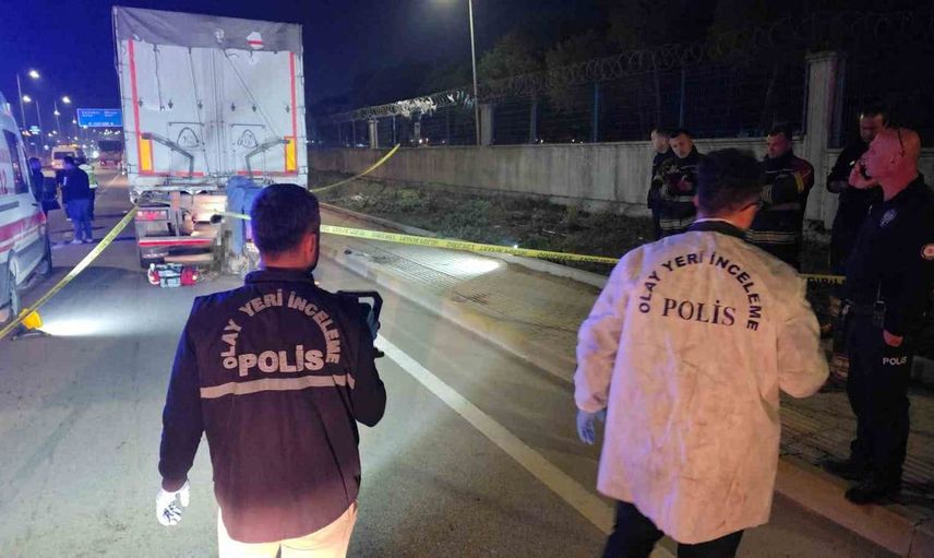Bandırma'da motosiklet kazasında bir motokurye hayatını kaybetti