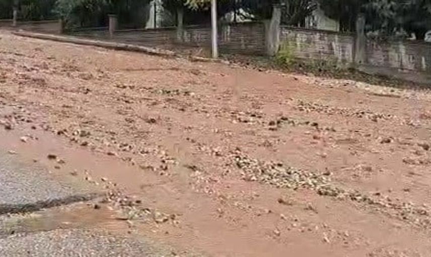 Adıyaman'da etkili yağış yaşamı olumsuz etkiledi
