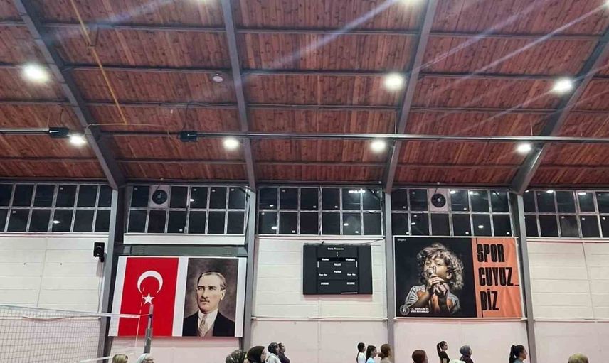 Sivrihisar'da kadınlar için pilates kursu başladı: 57 kadın katıldı