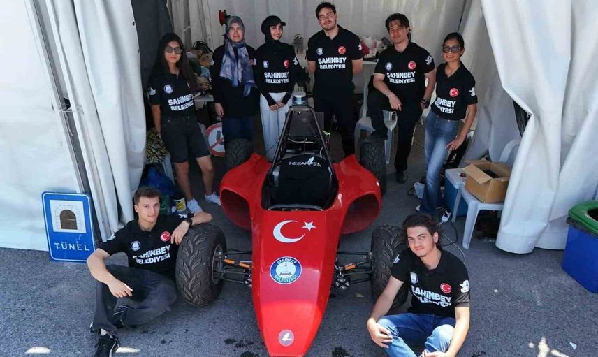 HEZARFEN takımı TEKNOFEST'te üçüncülükle Gaziantep'i gururlandırdı